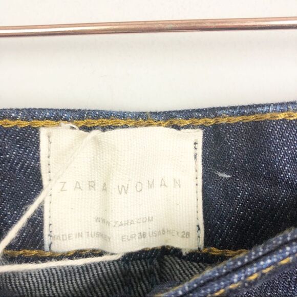 ZARA | NEW High Rise Button Fly Jeans Dark Wash Straight Leg Twisted Seam Size 6 - Picture 7 of 10